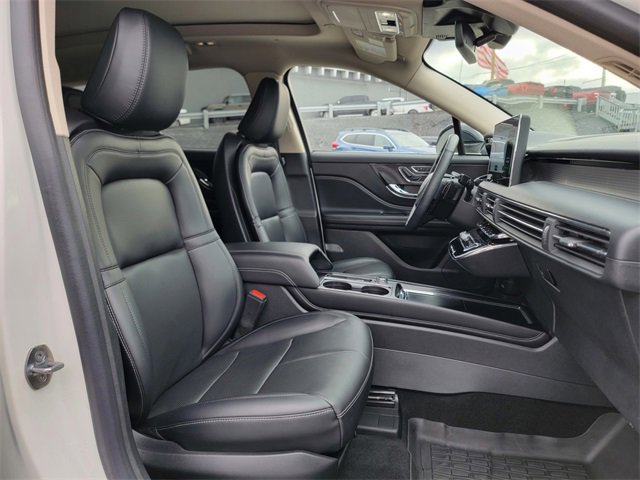 Certified 2024 Lincoln Corsair AWD w/ Equipment Group 101A image 24