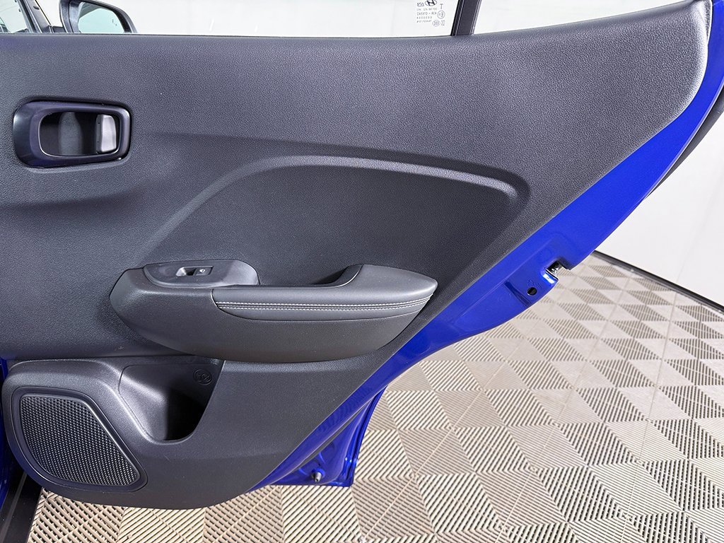 Used 2025 Hyundai Venue Limited image 22