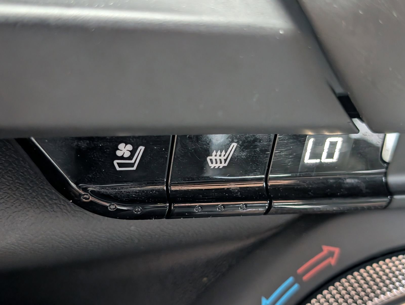 Used 2021 Chevrolet Camaro ZL1 RWD image 22