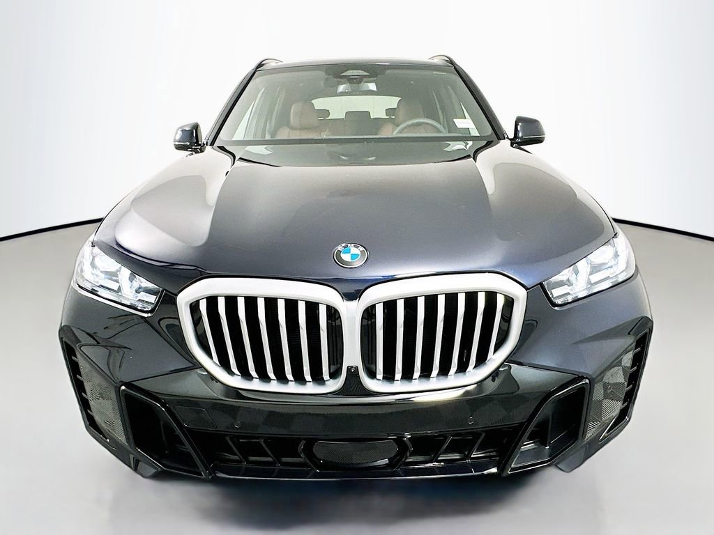 New 2026 BMW X5 sDrive40i image 2