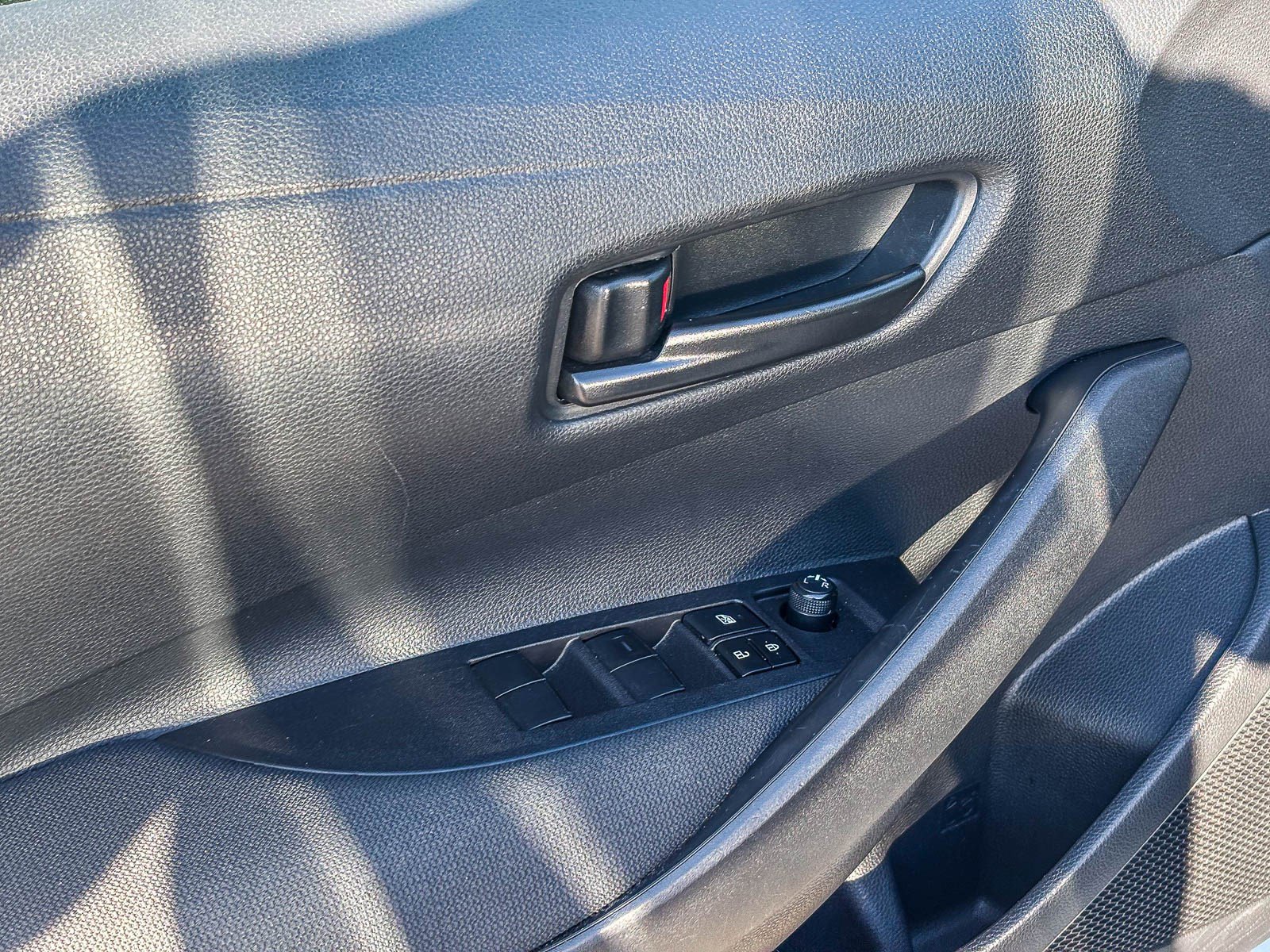 Certified 2025 Toyota Corolla LE image 22