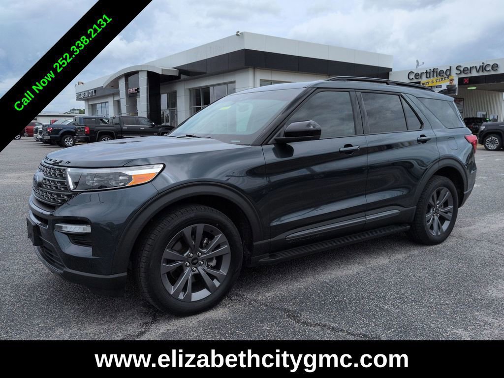 Used 2024 Ford Explorer XLT w/ Equipment Group 202A AWD/4WD image 8