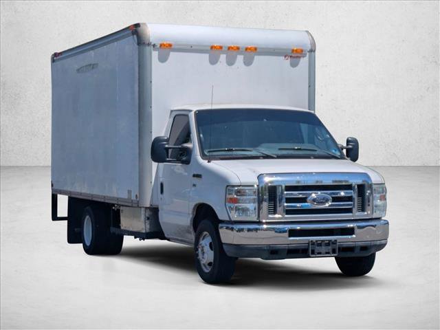 Used 2012 Ford E-350 and Econoline 350 Super Duty RWD image 3