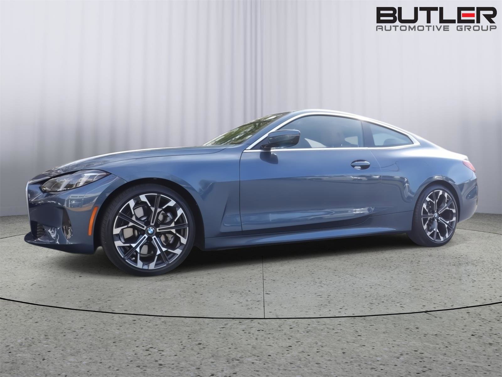 Used 2025 BMW 430i Coupe w/ Convenience Package image 39