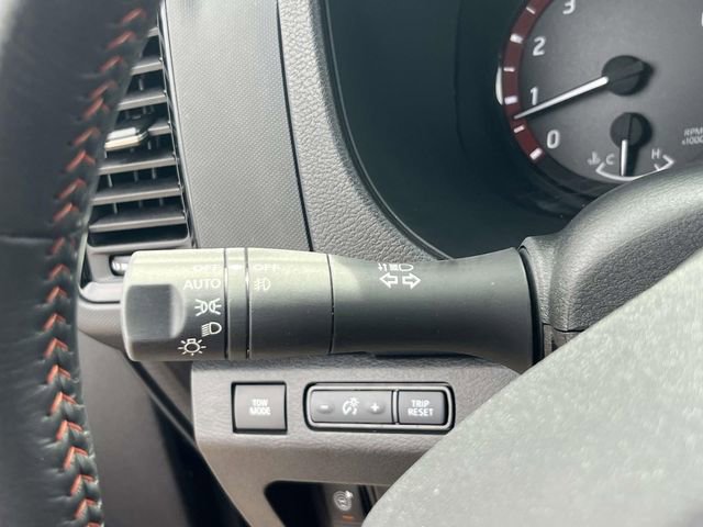 Used 2024 Nissan Frontier PRO-4X w/ Technology Package image 24