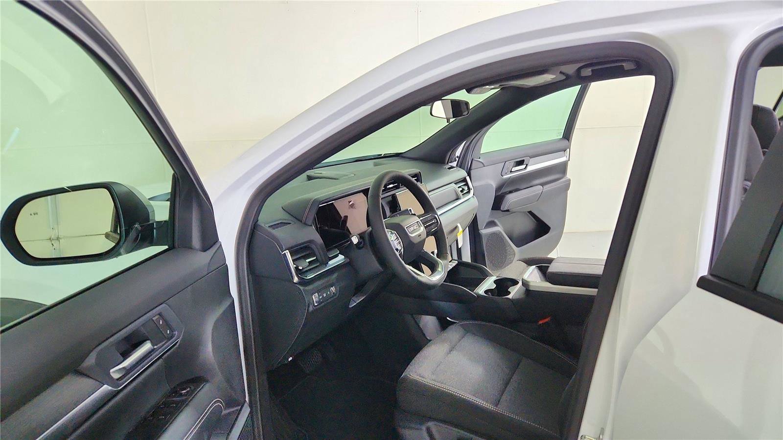 Used 2026 GMC Terrain Elevation image 15