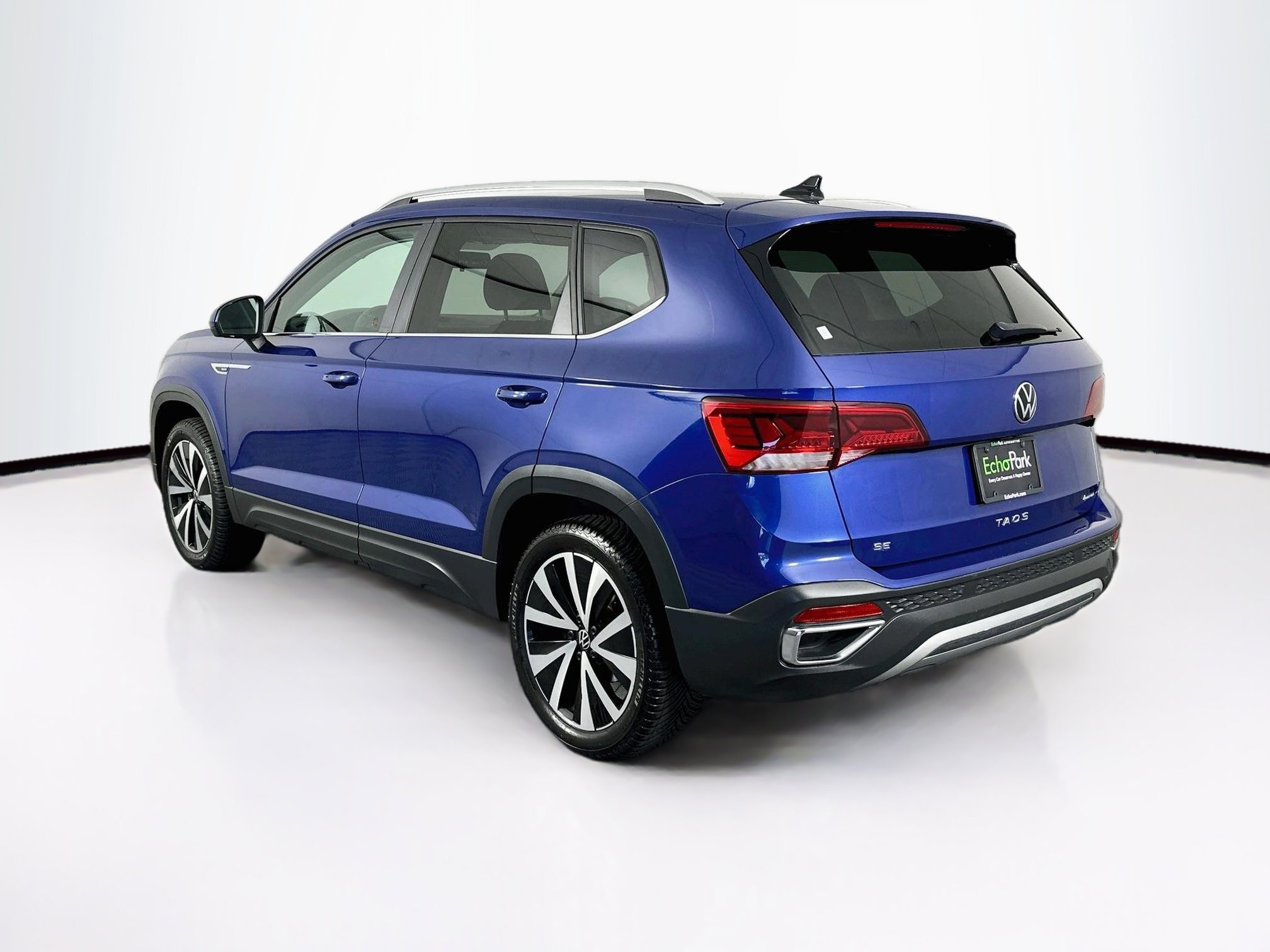 Used 2022 Volkswagen Taos SE AWD/4WD image 5