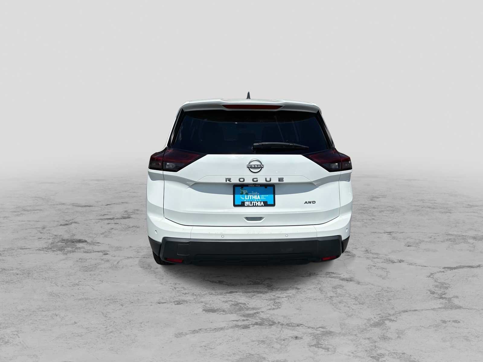 Used 2024 Nissan Rogue S AWD/4WD image 7