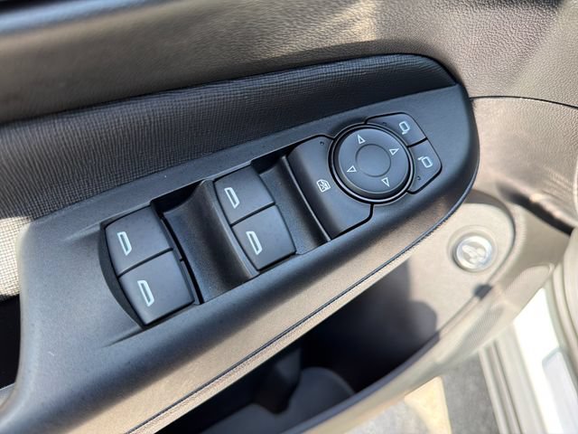 Used 2025 Buick Envista Sport Touring FWD image 18
