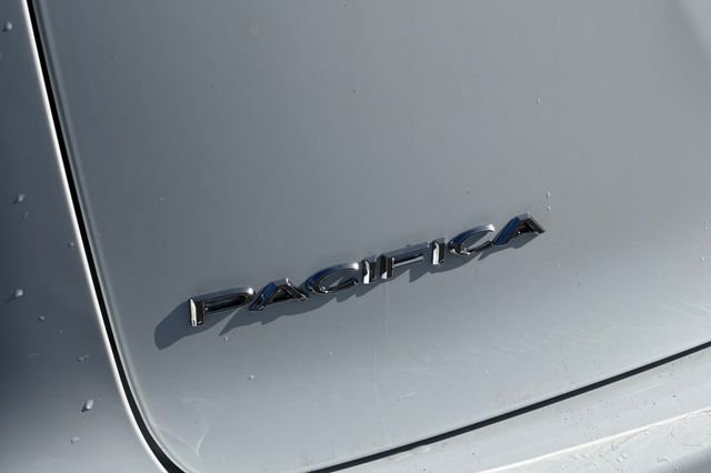 Used 2021 Chrysler Pacifica Touring-L FWD image 52