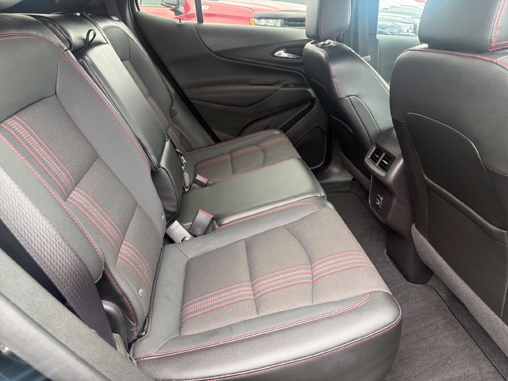 Used 2023 Chevrolet Equinox RS AWD/4WD image 25
