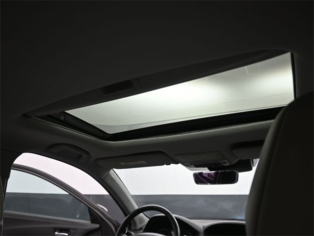 Used 2016 Acura TLX w/ Technology Package image 27