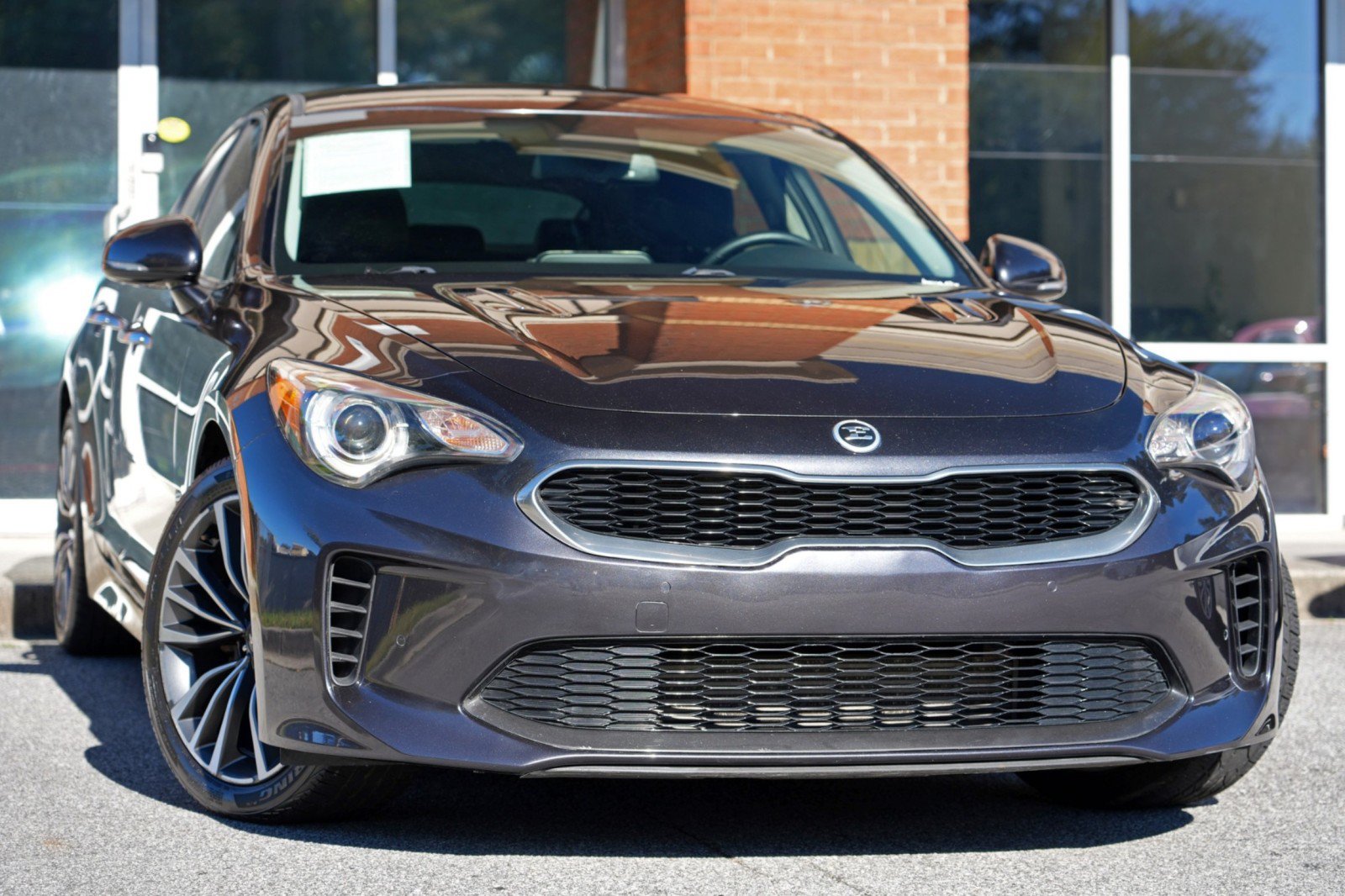 Used 2019 Kia Stinger AWD/4WD image 2