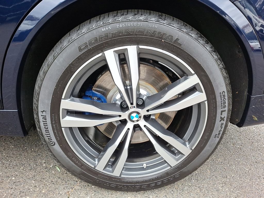 Used 2026 BMW X7 M60i w/ Executive Package image 7