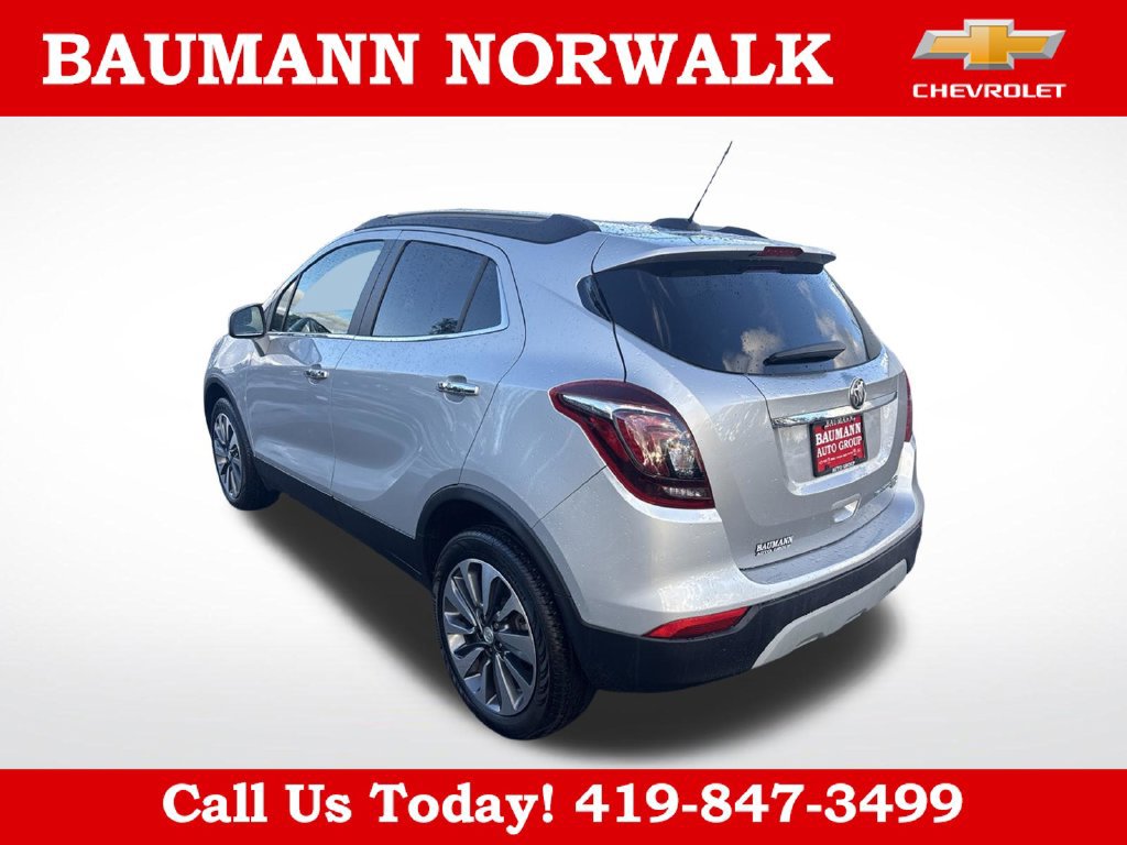 Used 2022 Buick Encore Preferred AWD/4WD image 3
