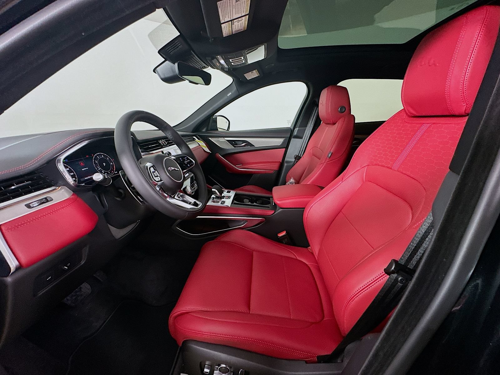 New 2026 Jaguar F-PACE R-Dynamic S AWD/4WD image 33