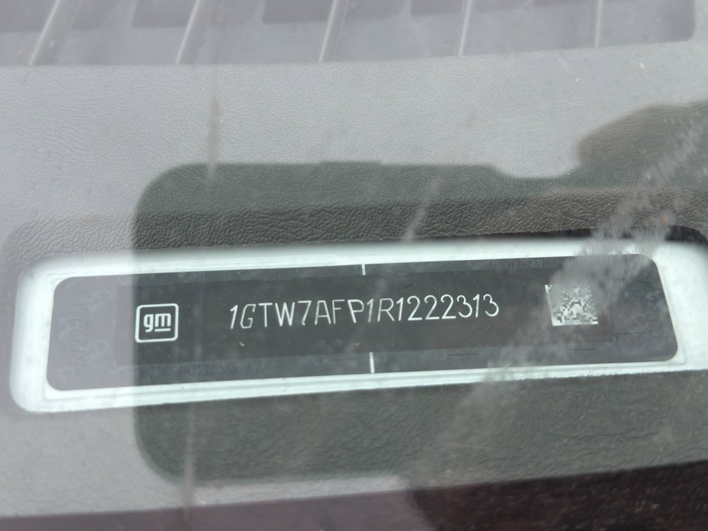 Used 2024 GMC Savana 2500 w/ Driver Convenience Package image 2