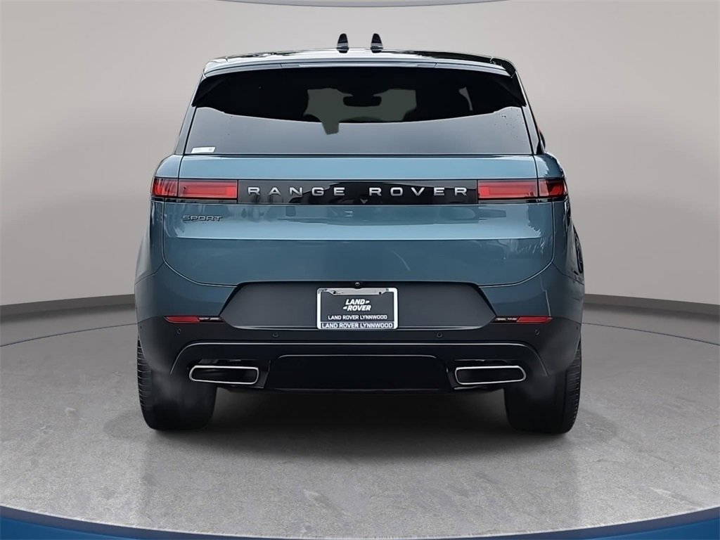 Used 2024 Land Rover Range Rover Sport SE image 6