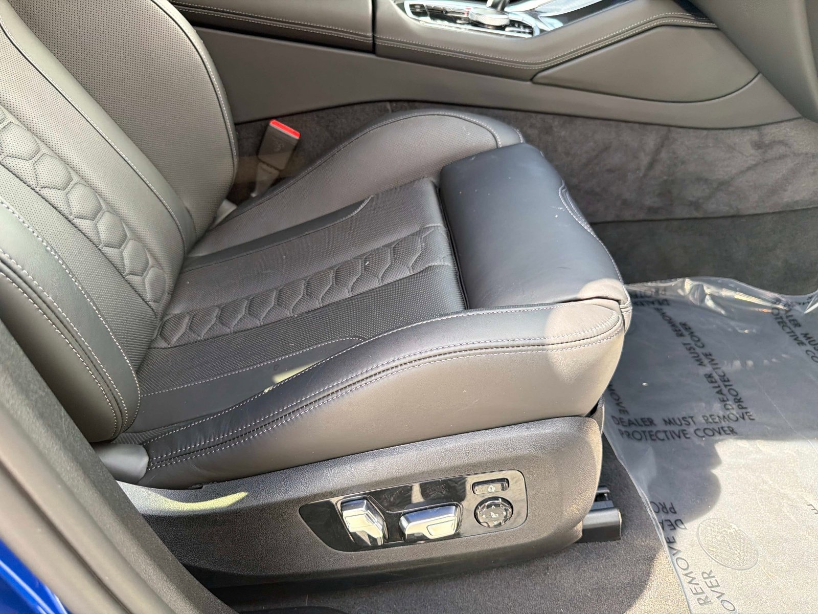 Used 2026 BMW X6 M Competition image 23