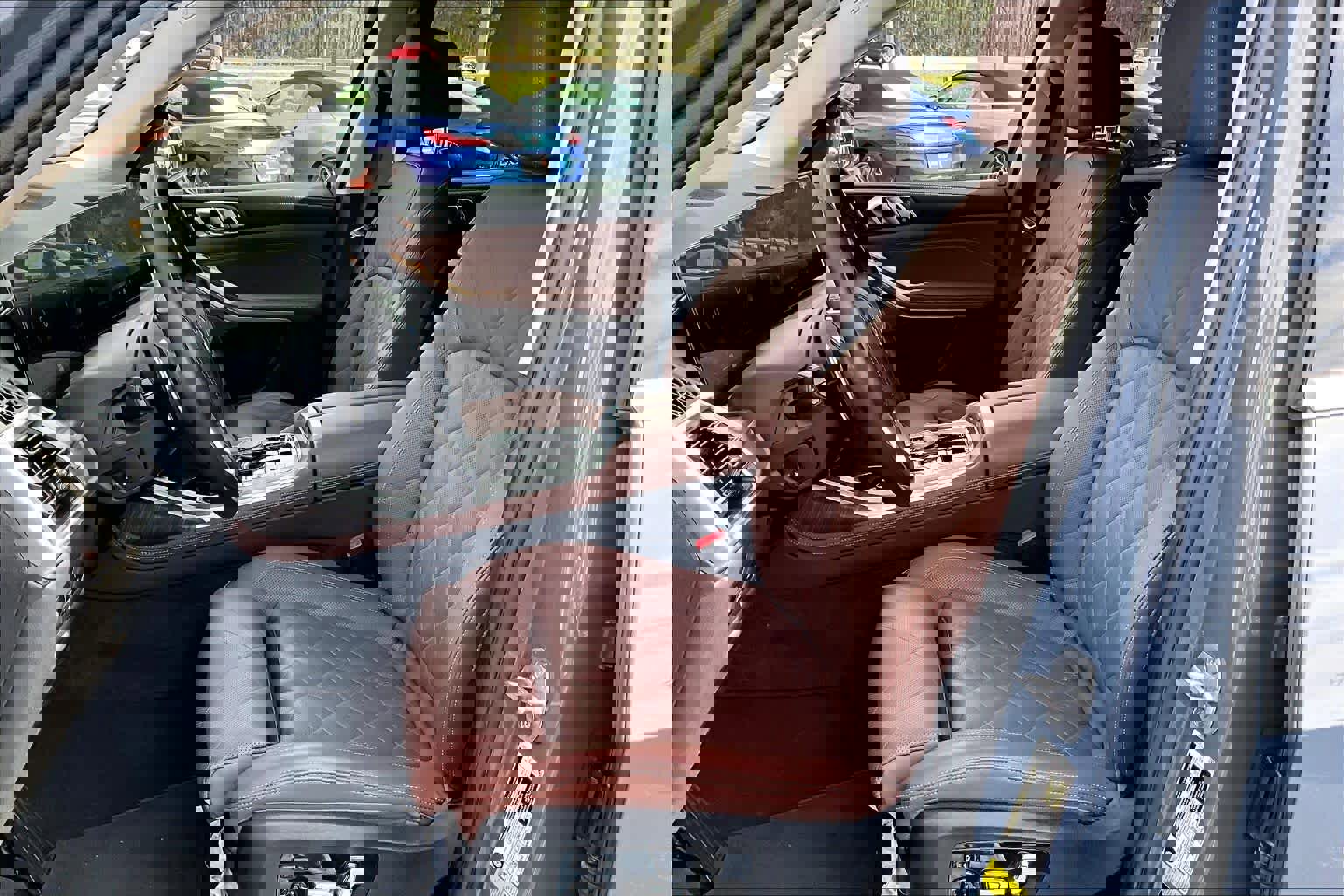 Certified 2024 BMW X7 xDrive40i w/ Premium Package image 8