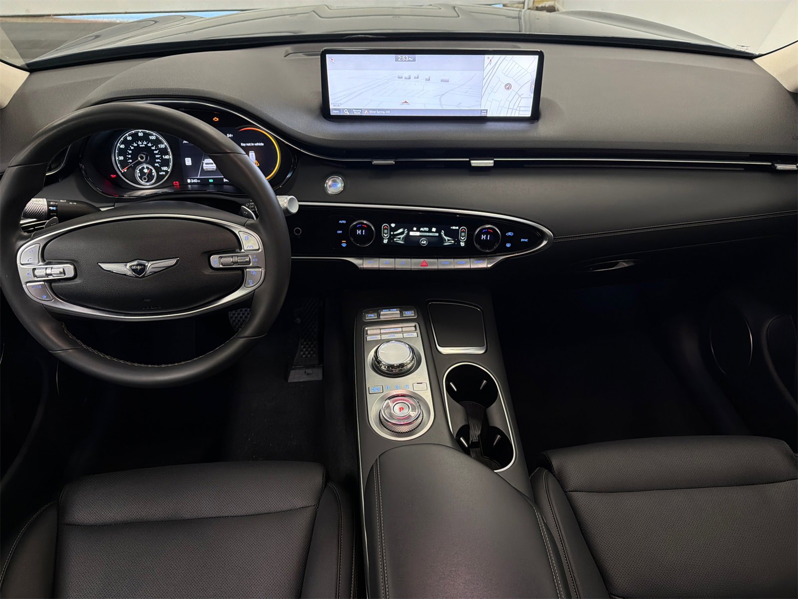 Used 2025 Genesis GV70 2.5T image 17