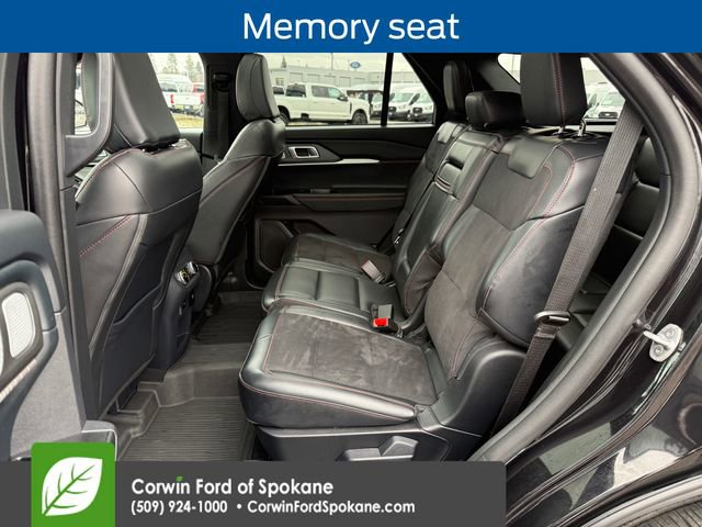 Certified 2025 Ford Explorer ST image 12