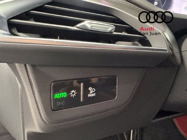 Used 2022 Audi RS e-tron GT w/ Carbon Performance Package AWD/4WD image 40