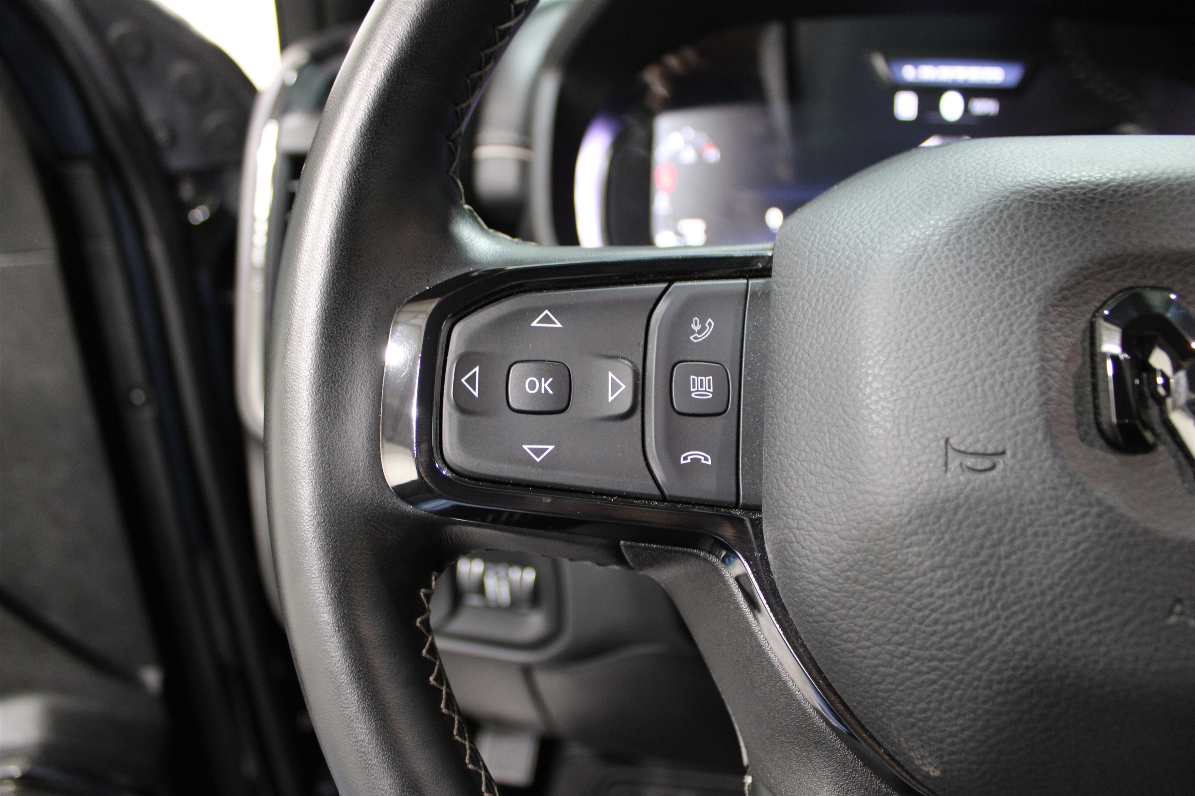 Used 2025 RAM 2500 Limited image 10