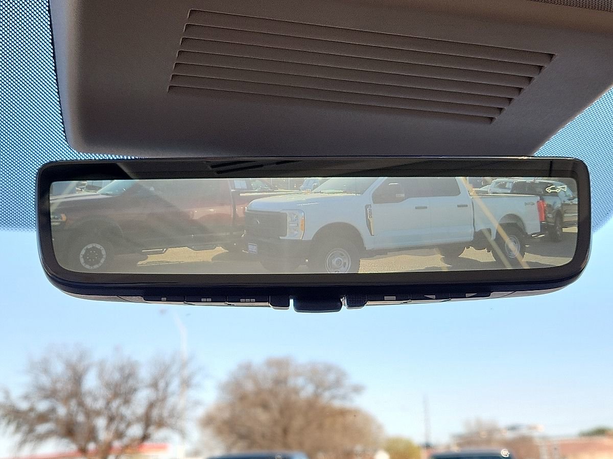 Used 2024 INFINITI QX80 Luxe image 9