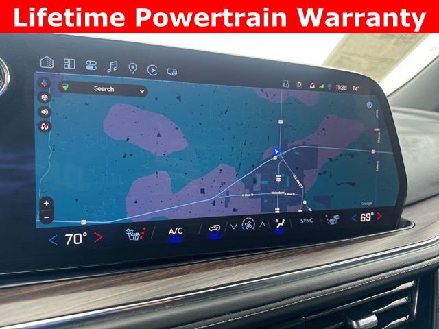 Used 2025 Chevrolet Suburban Z71 image 3