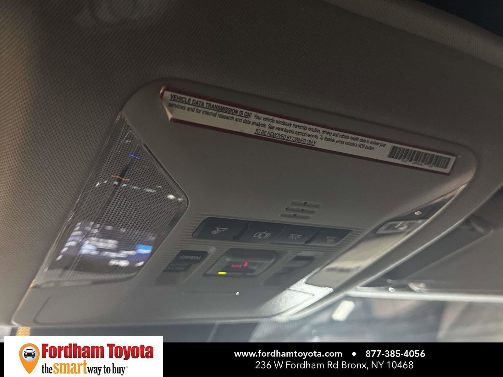 Used 2020 Toyota RAV4 Limited image 26