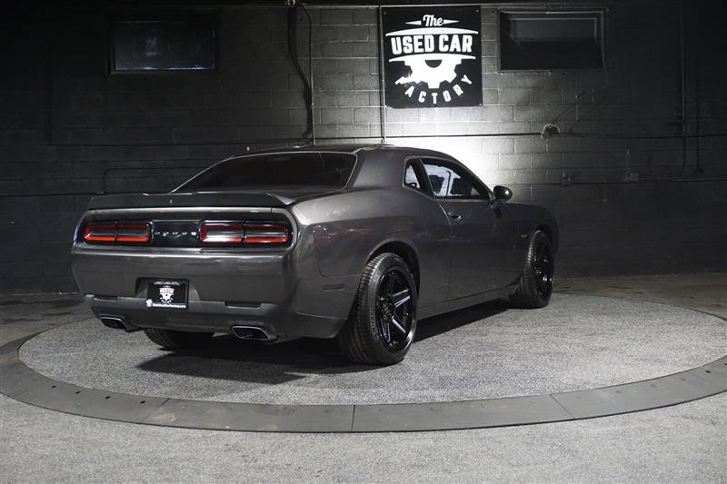 Used 2018 Dodge Challenger R/T w/ Blacktop Package image 9