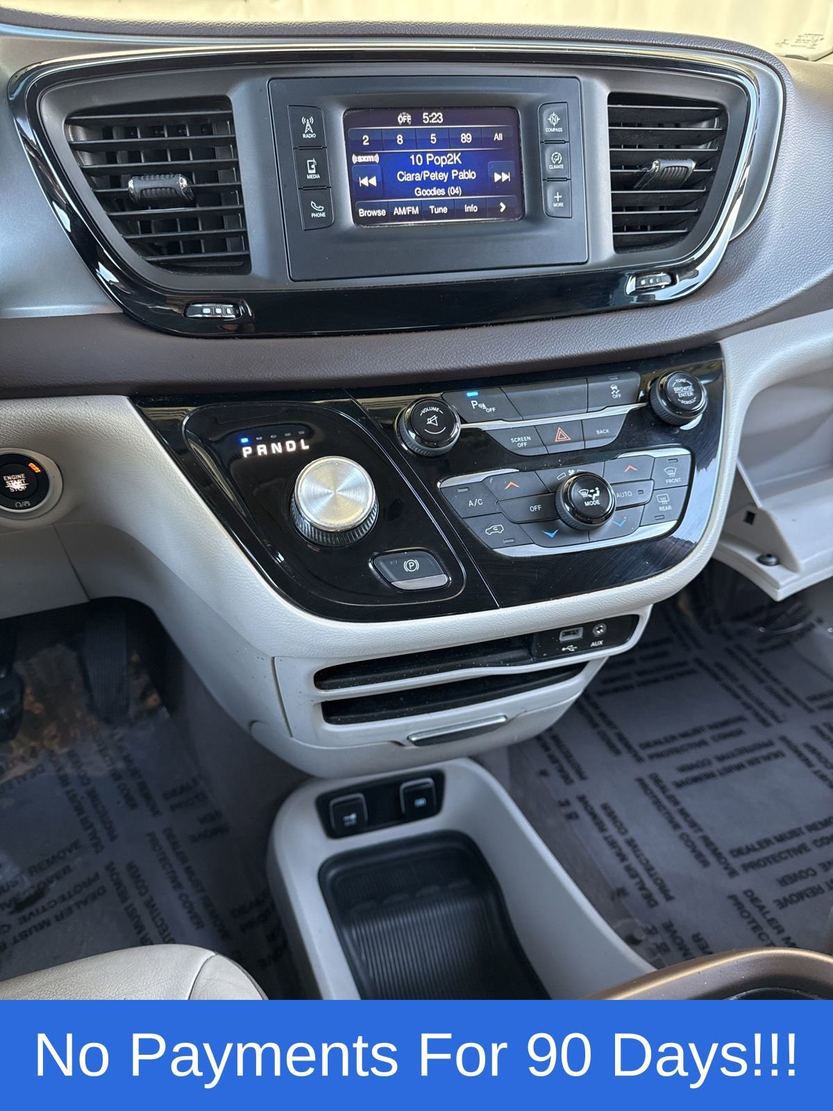 Certified 2017 Chrysler Pacifica Touring-L image 16