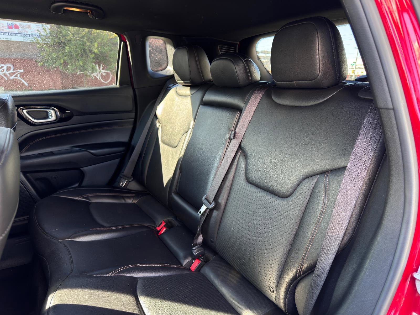 Used 2022 Jeep Compass Limited image 23