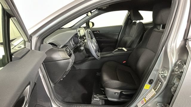 Used 2018 Toyota C-HR XLE FWD image 11