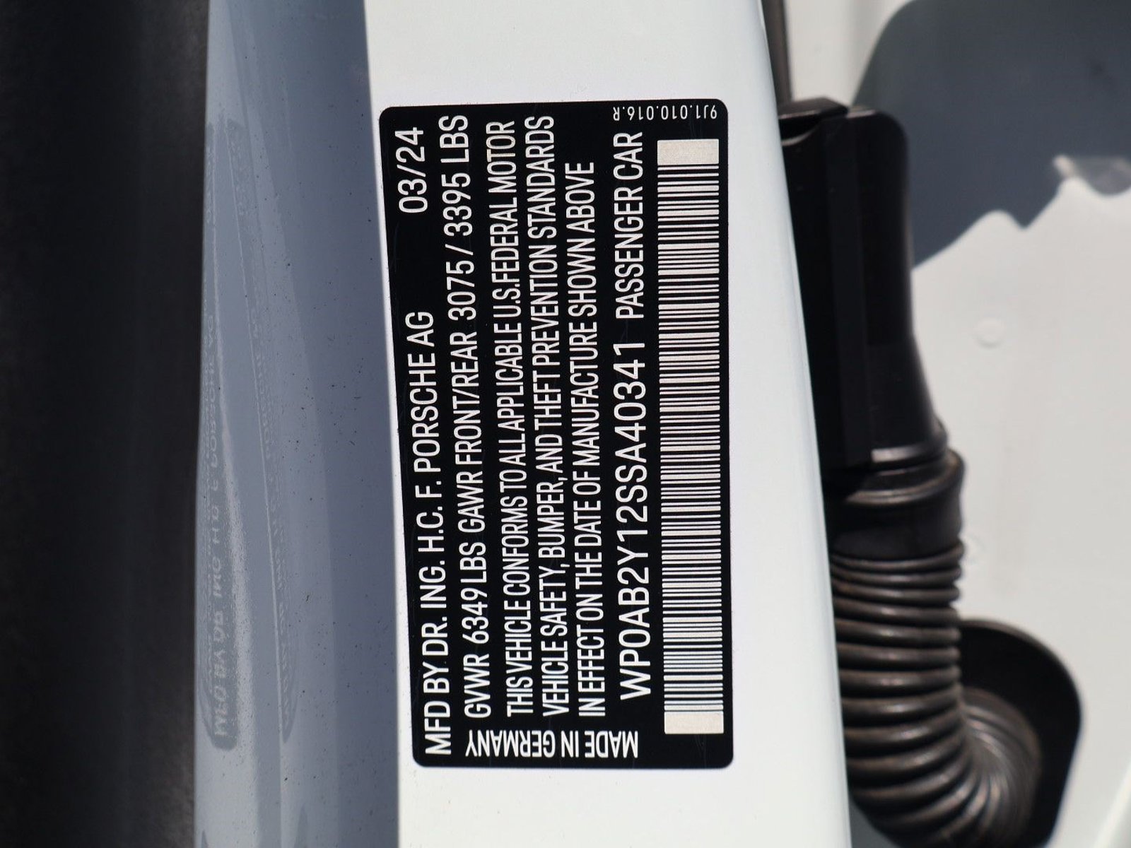 Certified 2025 Porsche Taycan 4S AWD/4WD image 28