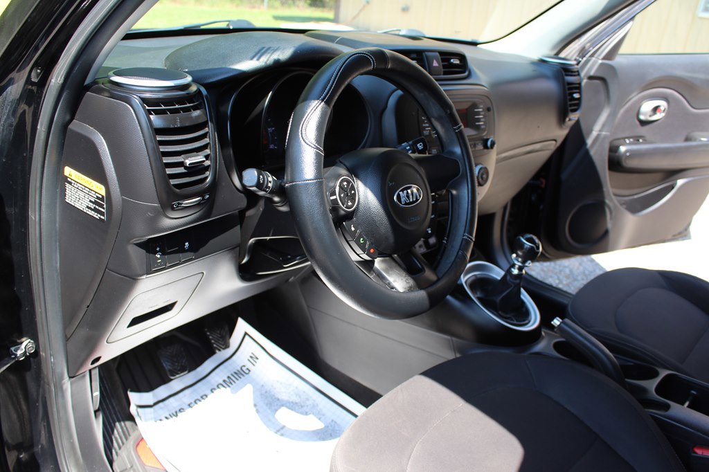 Used 2015 Kia Soul image 27