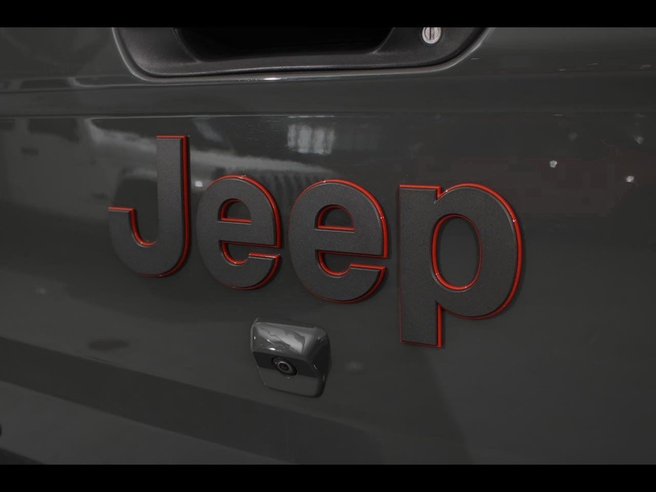 Used 2021 Jeep Gladiator Mojave AWD/4WD image 11