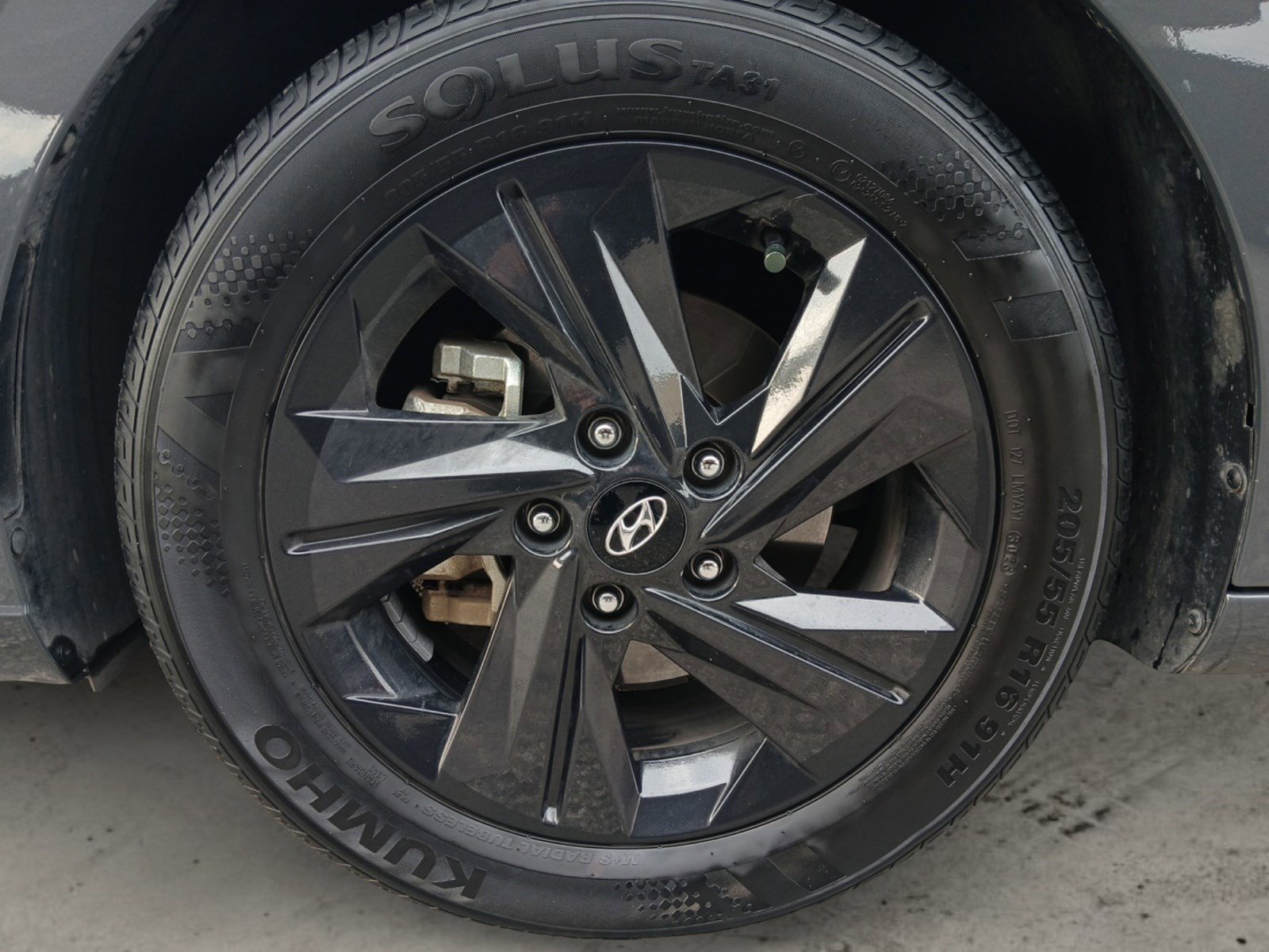 Used 2023 Hyundai Elantra Blue image 14