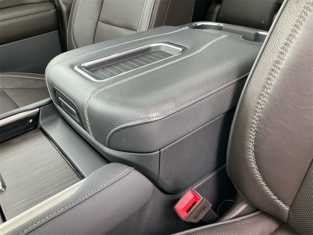 Used 2022 GMC Yukon Denali image 11