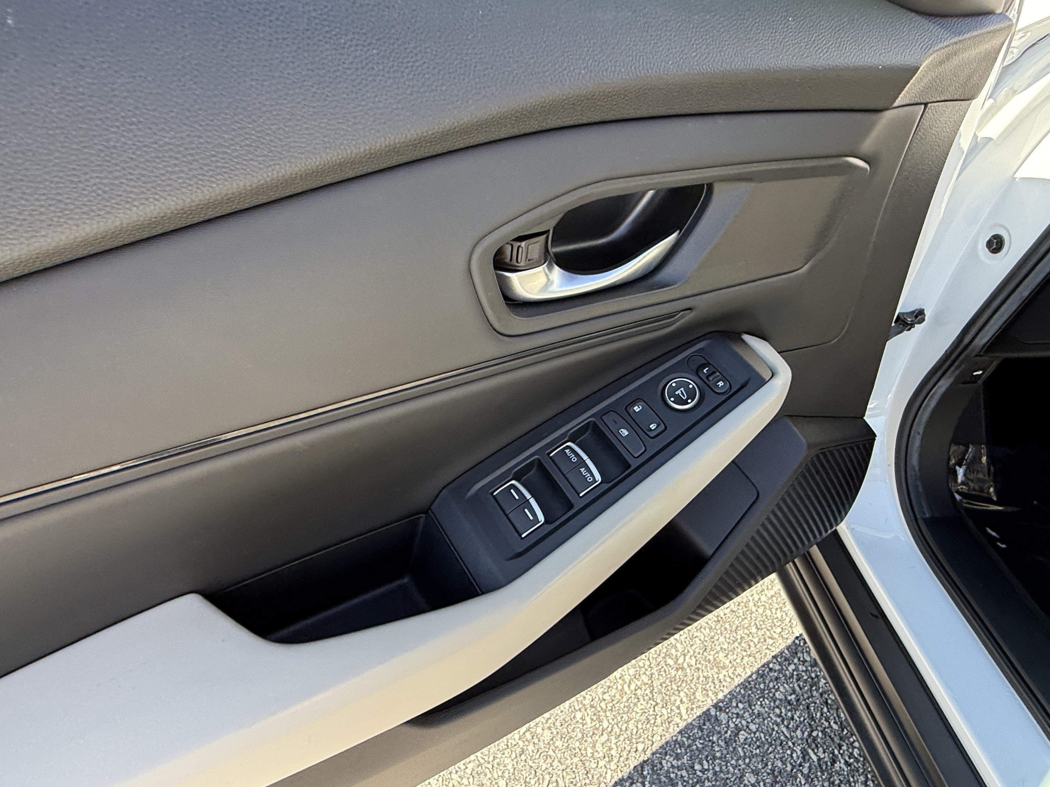 Certified 2024 Honda Accord EX image 15