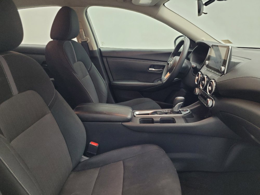 Used 2025 Nissan Sentra SV FWD image 21