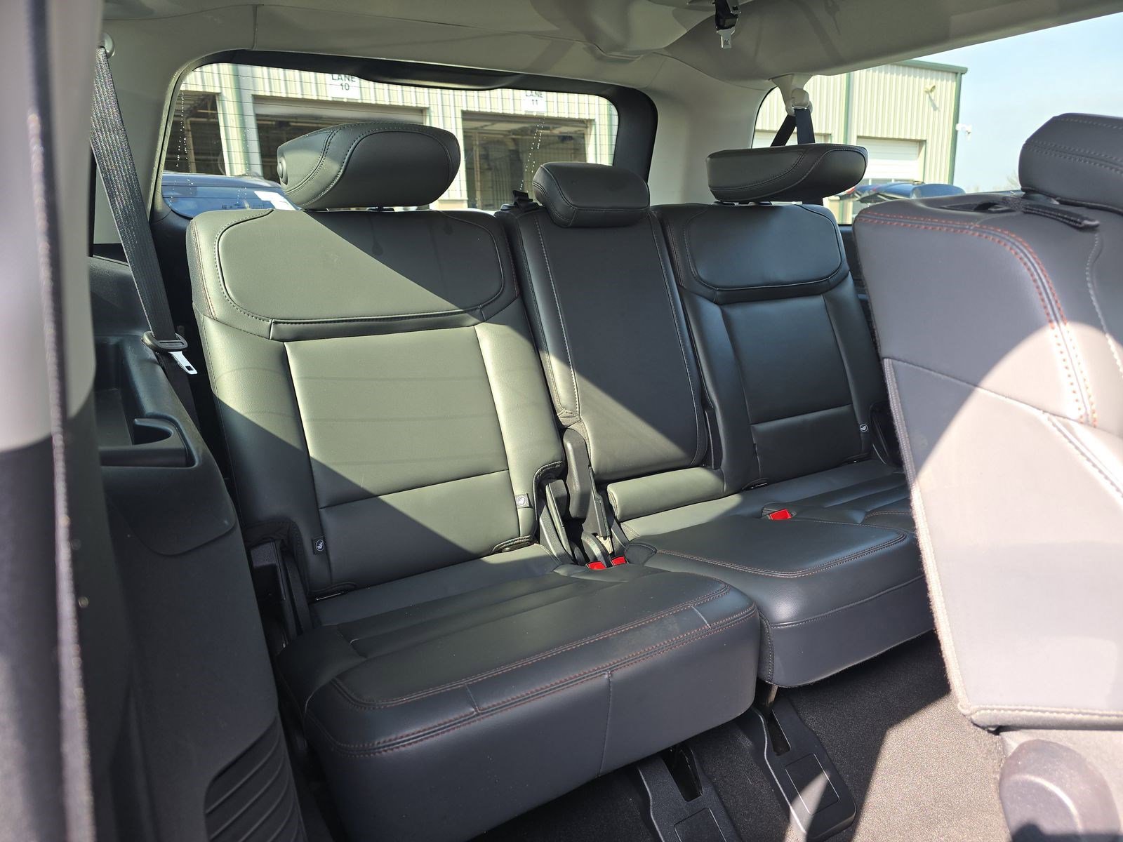 Used 2025 Ford Expedition Max Active AWD/4WD image 19