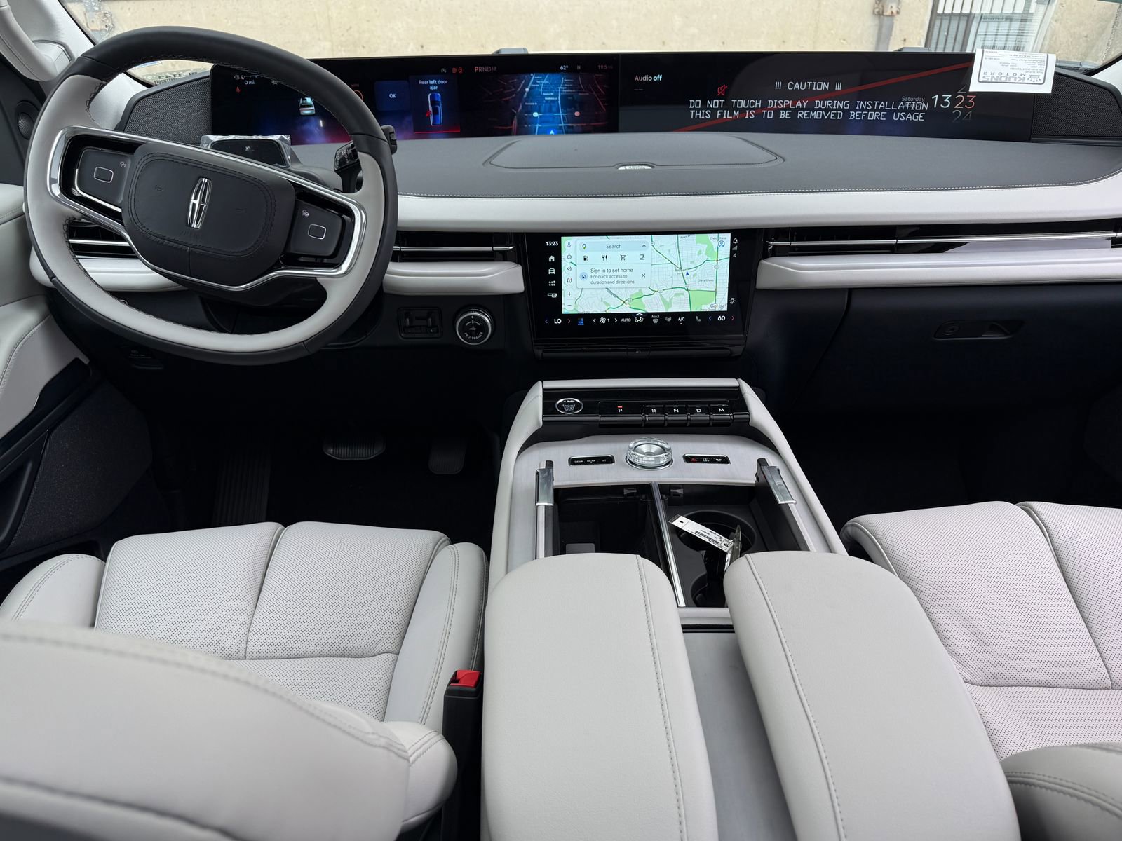 New 2026 Lincoln Navigator Reserve AWD/4WD image 19