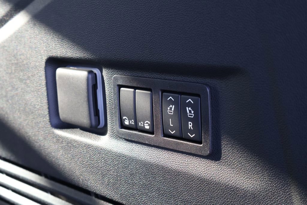 New 2026 Chevrolet Suburban Z71 w/ Comfort Package image 46
