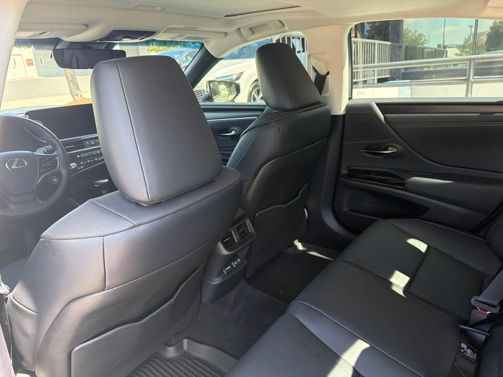 Certified 2025 Lexus ES 350 w/ Premium Package FWD image 24