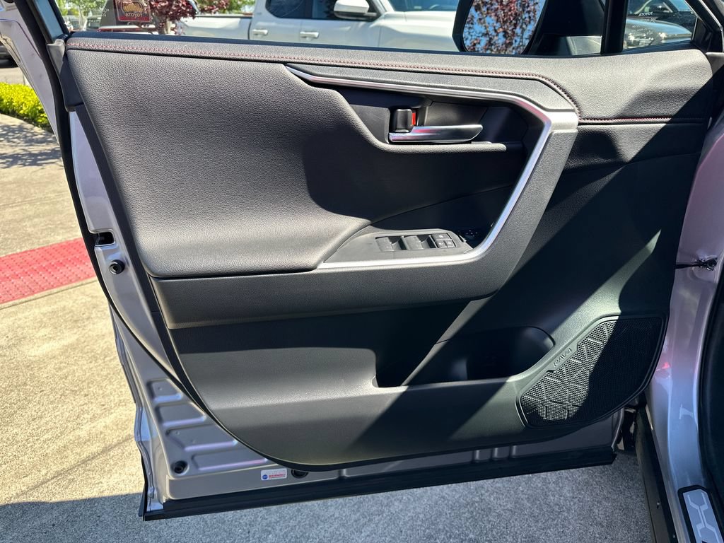 Certified 2025 Toyota RAV4 XSE AWD/4WD image 11