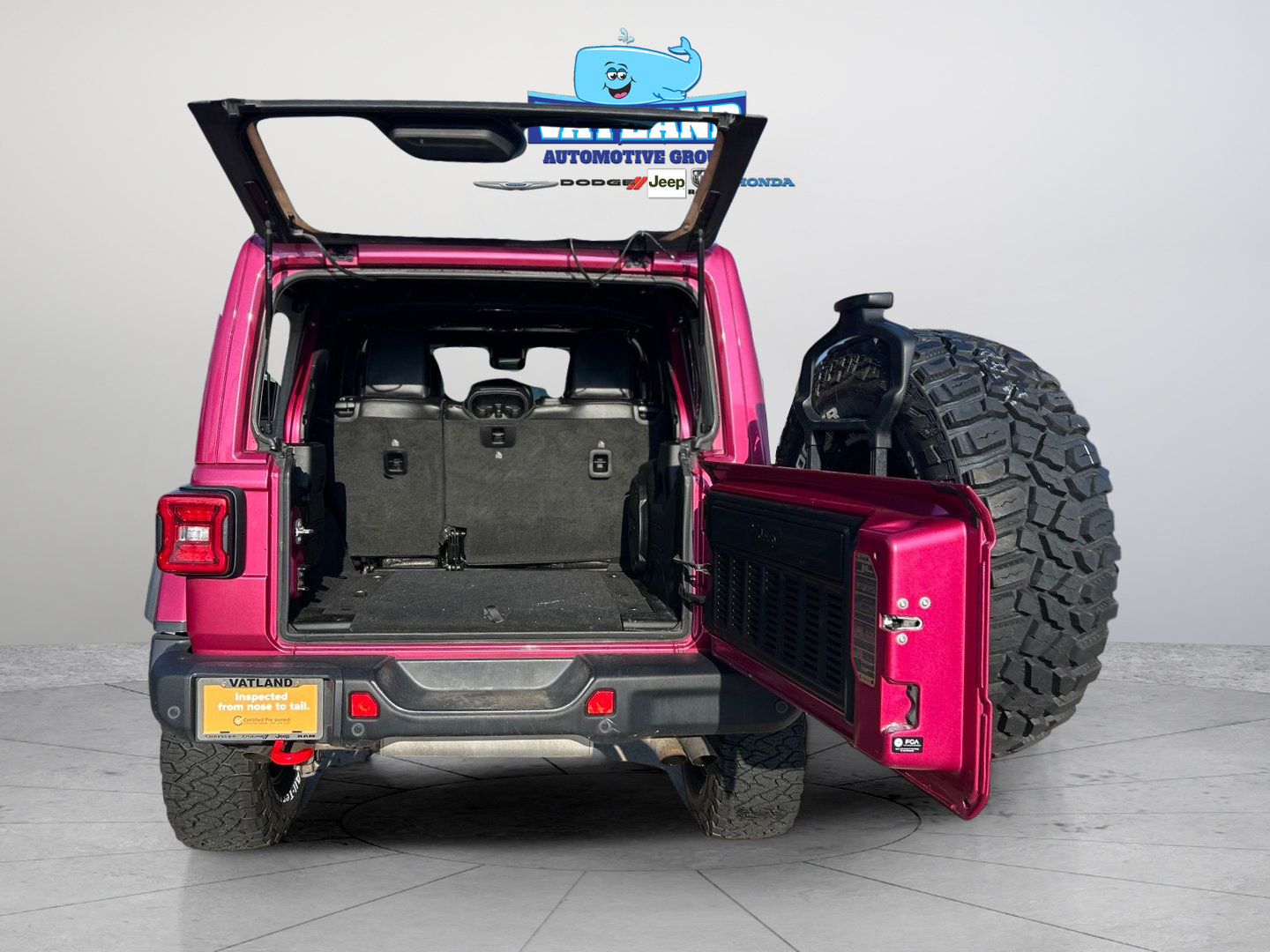 Used 2022 Jeep Wrangler Unlimited Rubicon w/ Xtreme Recon 35" Tire Package AWD/4WD image 36
