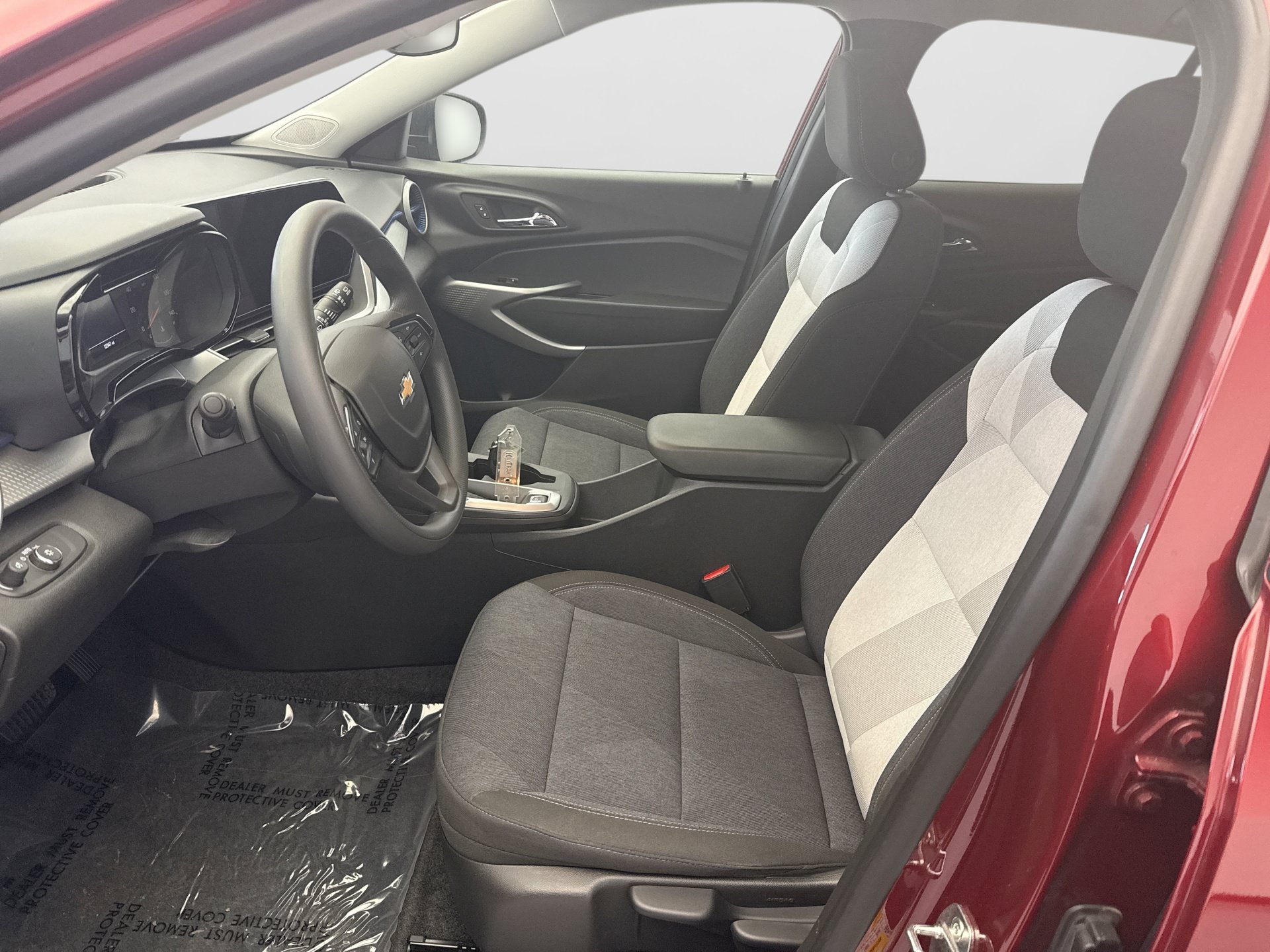 Used 2024 Chevrolet Trax LS w/ Driver Confidence Package FWD image 11