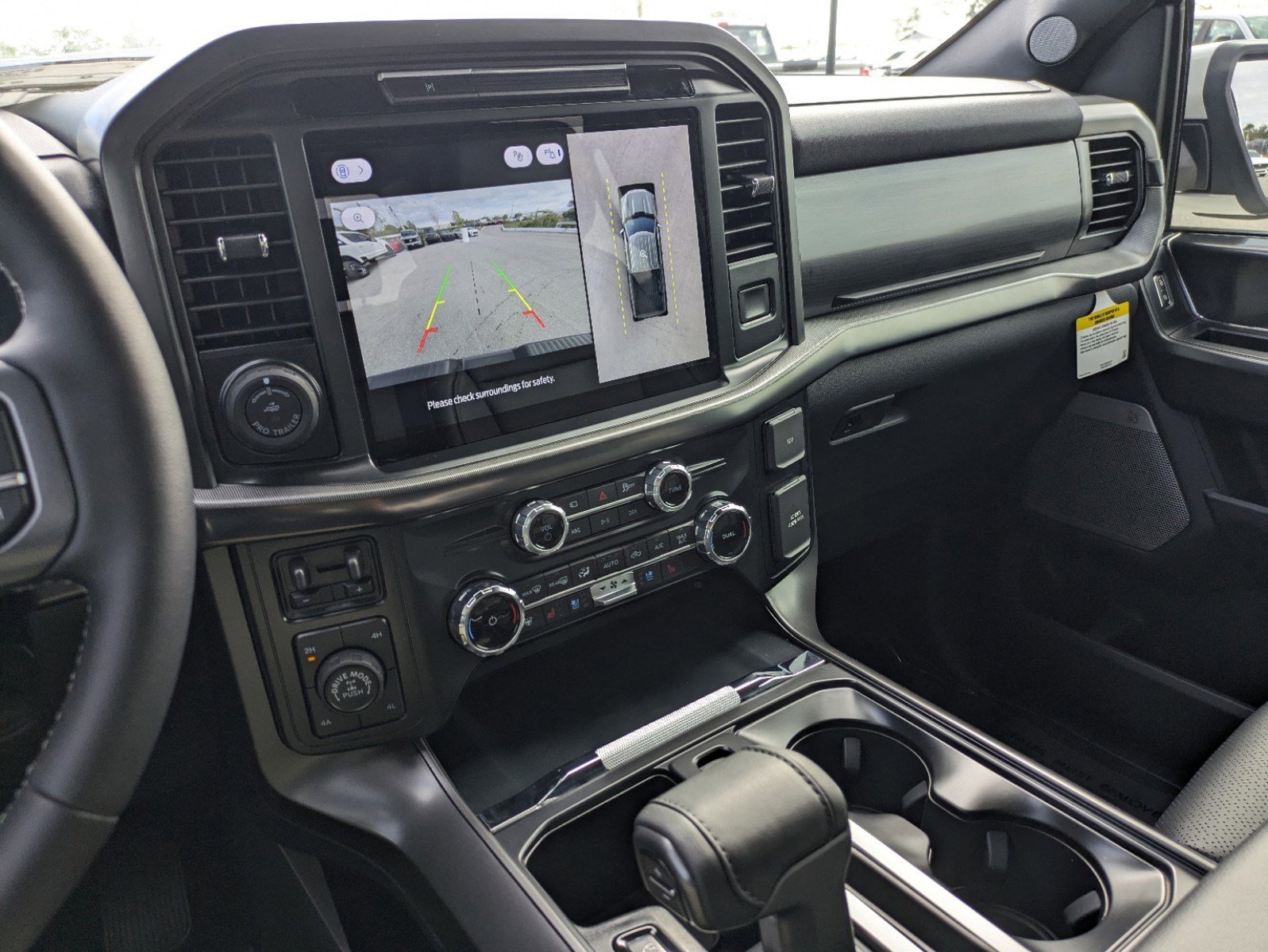 New 2025 Ford F150 Lariat w/ Equipment Group 501A Mid image 34